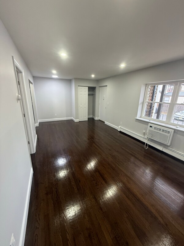393 Grove St unit 4, North Plainfield, NJ 07060 - photo 1