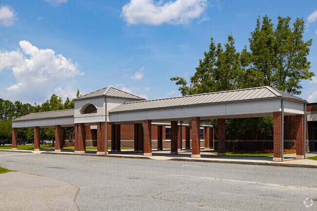 Islands High School serves students near Savannah.