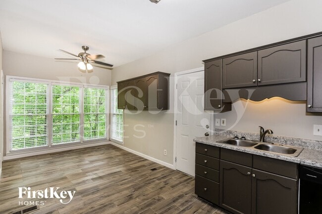 1600 Brookview Cove, Birmingham, AL 35216 - photo 6