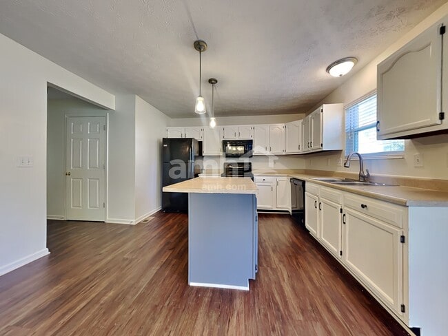 5891 Eagle Creek Ct, Maineville, OH 45039 - photo 3