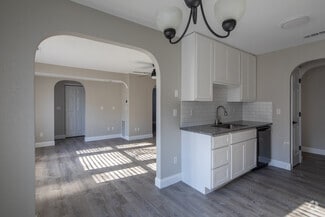 7916 Kingsbury Blvd, Saint Louis, MO 63105