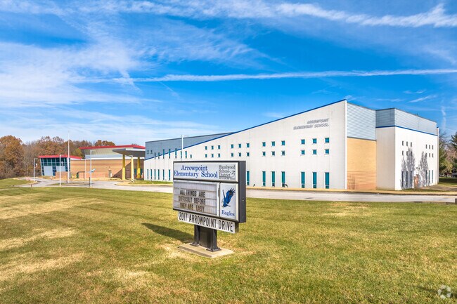 Residents of Spanish Lake can send their kids to Arrowpoint Elementary School for grades PK-5.