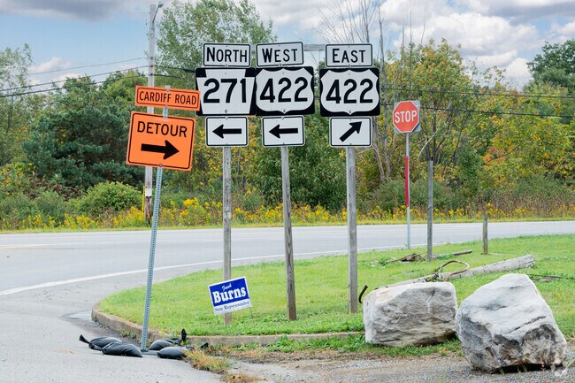 Commuters in Blacklick take Route 422, which runs all the way to Cleveland.