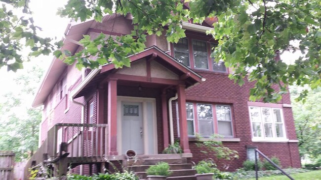 68 S 21st St unit B, Terre Haute, IN 47803 - photo 2