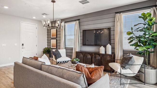 21114 N 58th Way, Phoenix, AZ 85054 - photo 3