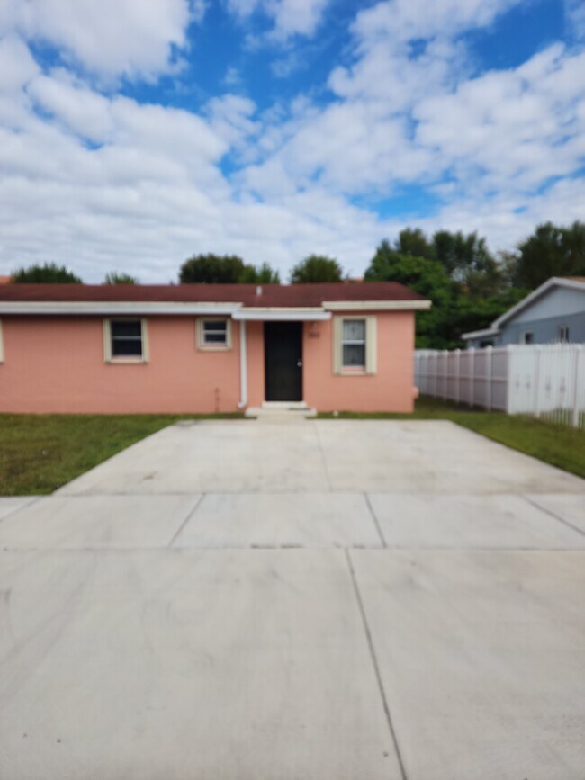 2523 NW 175th Terrace Unit 2523, Miami Gardens, FL 33056