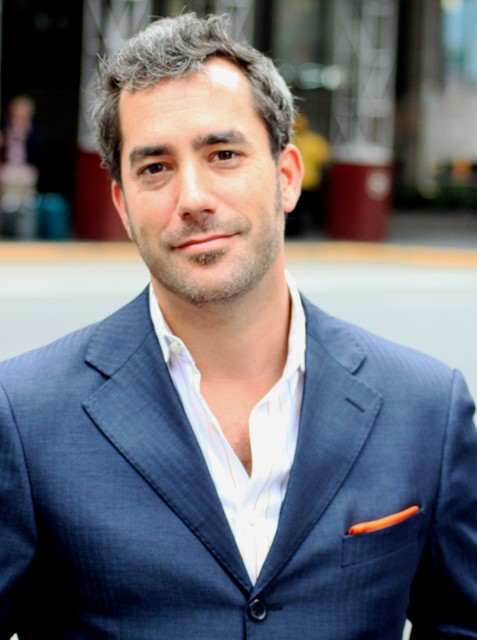 Agent Photo