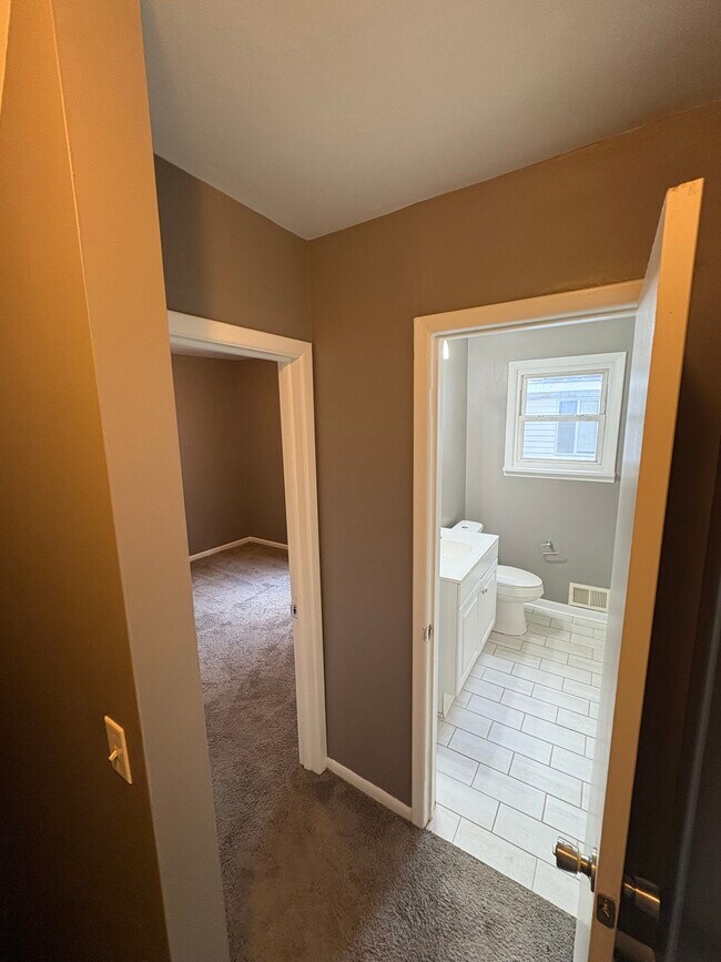 550 E Beck St unit 552, Columbus, OH 43206 - photo 4