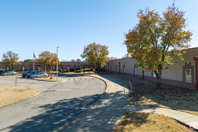 The circle drive at Southwind Elementary makes dropping off and picking up the kids effortless.