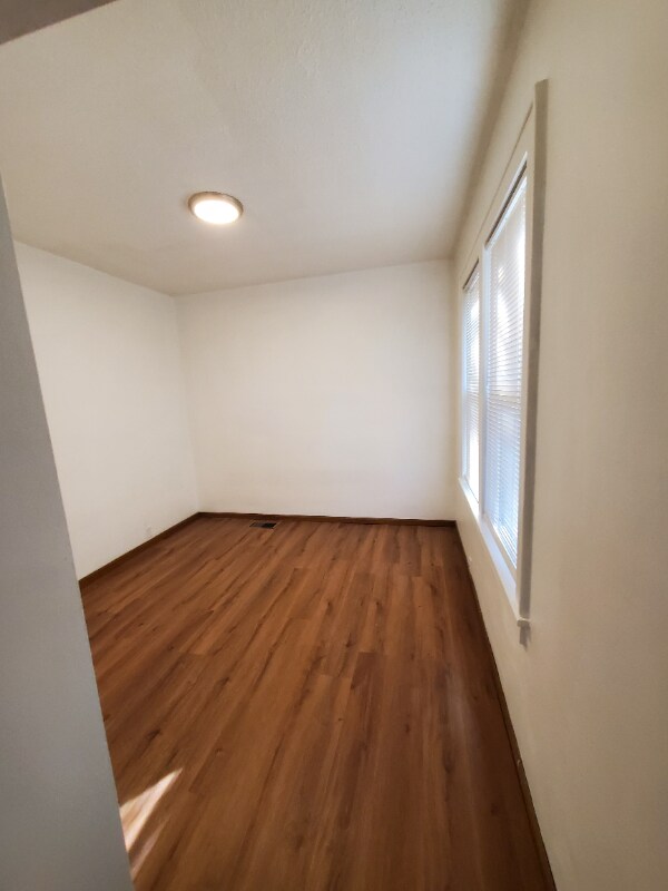 8414 Midland Blvd, Saint Louis, MO 63114 - photo 2