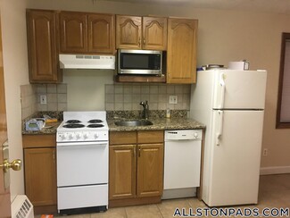 1110 Commonwealth Ave Unit B1, Boston, MA 02215