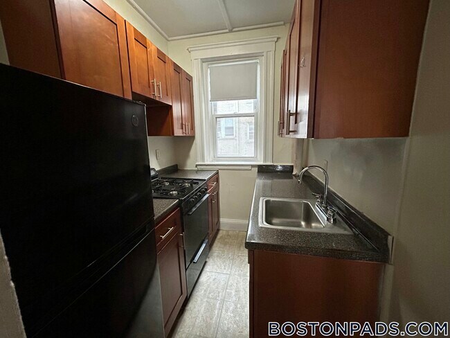1175 Boylston St unit 6, Boston, MA 02215 - photo 2