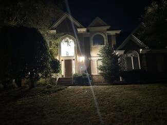 11107 Herring Ct, Louisville, KY 40291