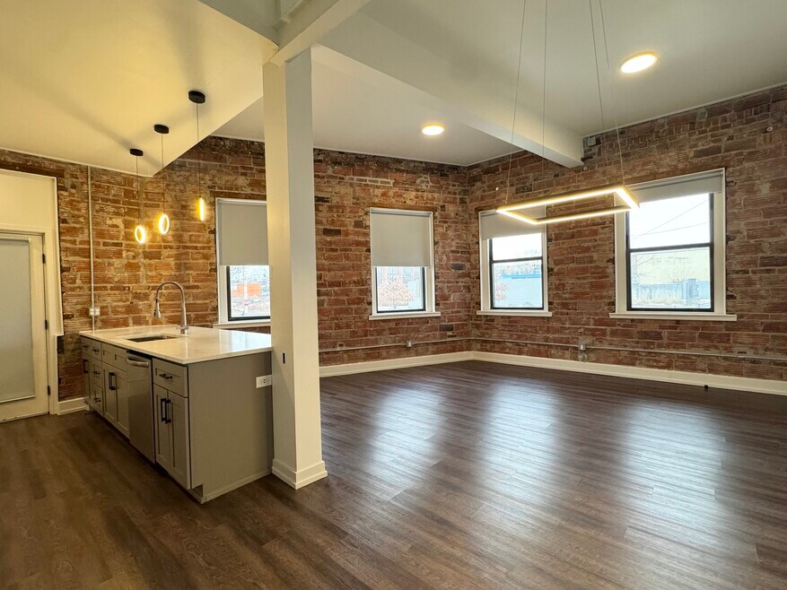 1211 W 27th St unit A, Kansas City, MO 64108 - photo 1