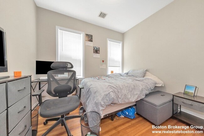 228 Calumet St unit 2, Roxbury Crossing, MA 02120 - photo 7