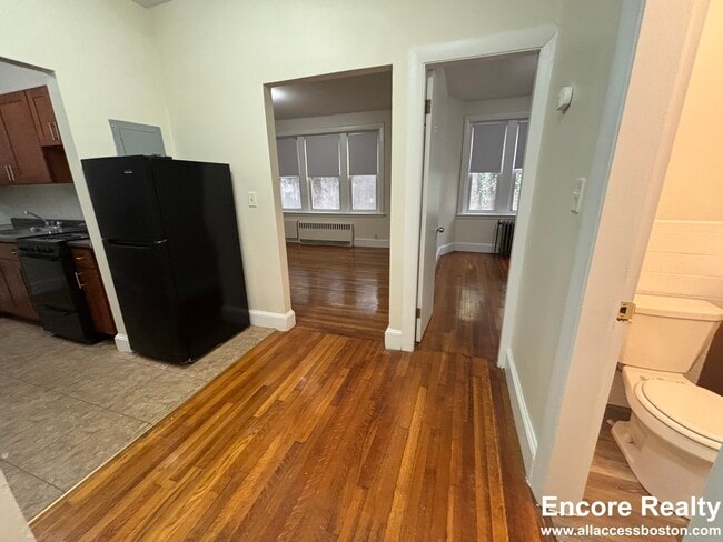 85 Lancaster Terrace unit 107, Brookline, MA 02446 - photo 4