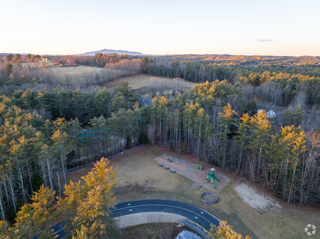 Heritage Christian School in Rindge, NH serves grades K-8.