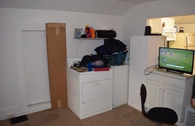 Washer / Dryer in unit