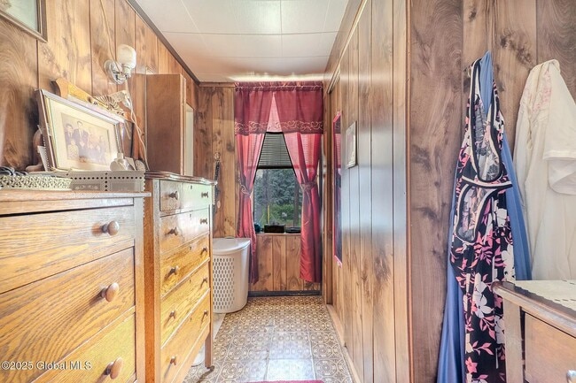 2 Front St unit Floor 2, Cohoes, NY 12047 - photo 6