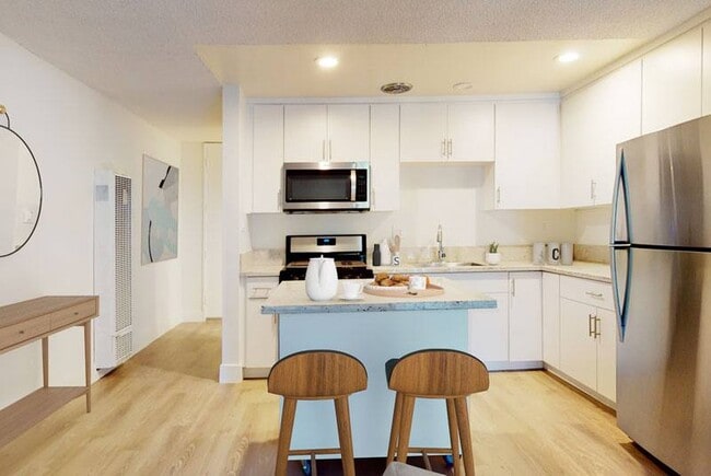 Mediterranean Village West Hollywood, West Hollywood, CA 90069 - photo 5