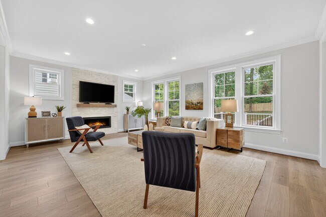 9350 Tovito Dr unit 37821569, Fairfax, VA 22031 - photo 6