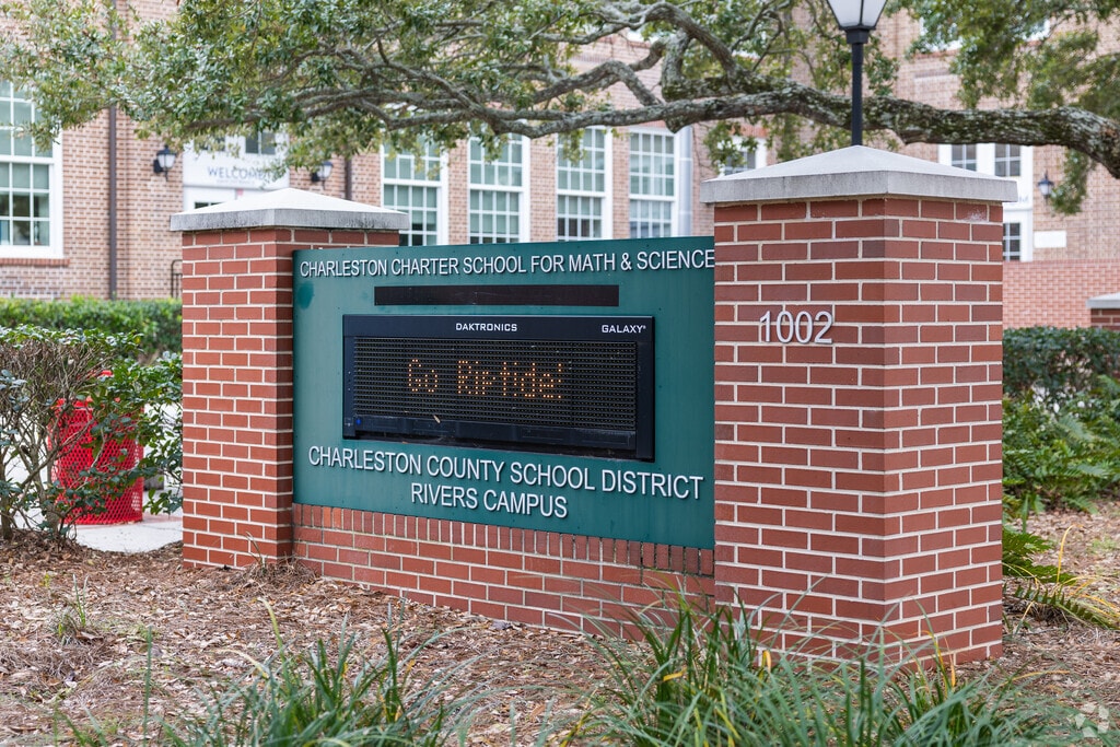 Welcomeet to Charleston Charter School for Math & Science in Charleston.
