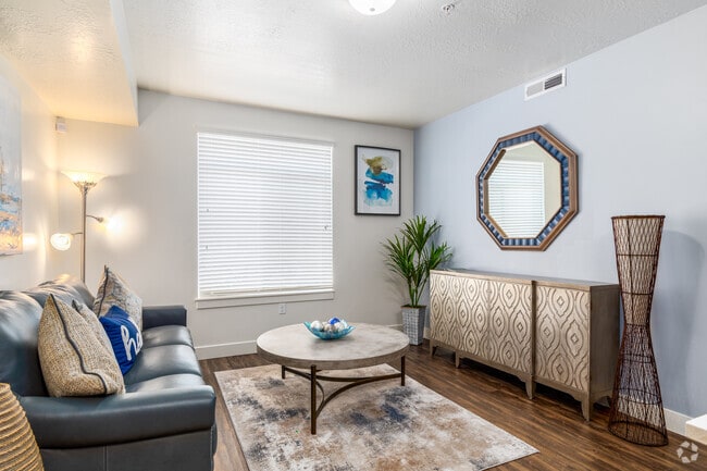 Seasons at Murray Crossing, Murray, UT 84107 - photo 4