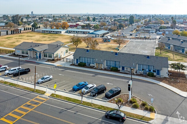 The main buildings at Washington Elementary School in Mendota.