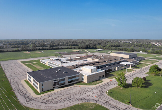 Creston Intermediate School students become lifelong learners in Southeast Warren.
