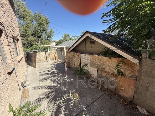 457 Stewart St unit 2, Reno, NV 89502 - photo 5