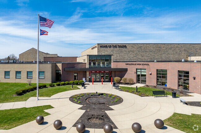 Circleville High School in Circleville, Ohio is rated C-minus by niche.