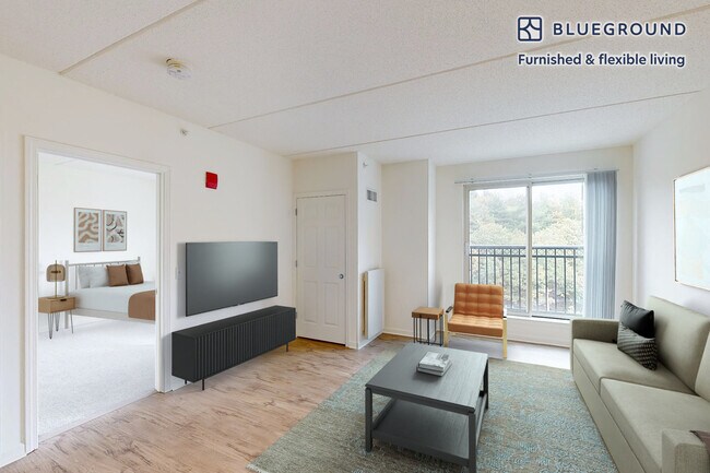 3 Chrysler Rd unit FL6-ID5581A, Natick, MA 01760 - photo 2