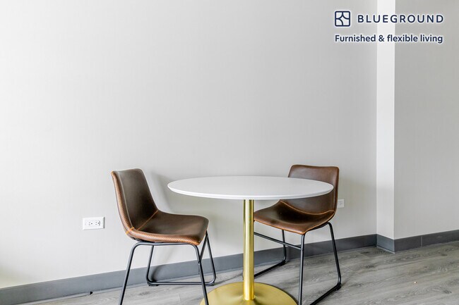 180 N Ada St unit FL7-ID1300, Chicago, IL 60607 - photo 7