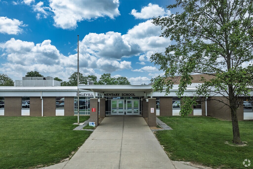 Daleville Elementary School niche has 567 students in grades K-6.