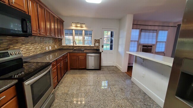 10 Webster St unit 1, Winchester, MA 01890 - photo 3