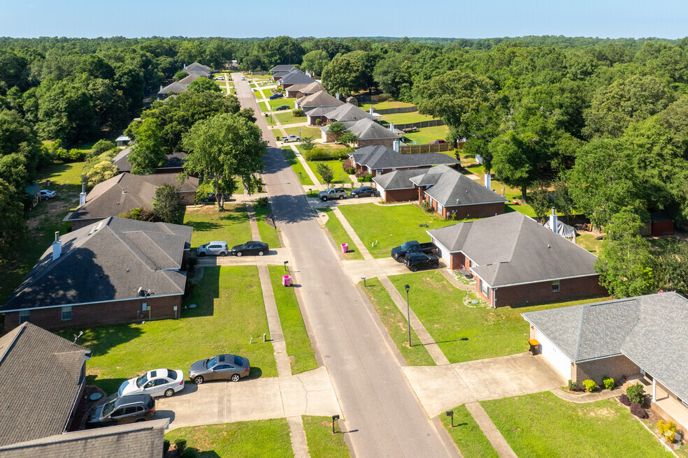 NH_Outer Semmes_537523_P2_V2_CN_072224