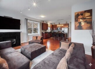 3610 S Ellis Ave, Chicago, IL 60653