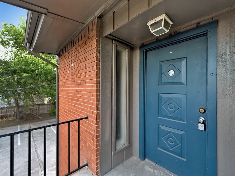 803 Oakland St unit 1, Denton, TX 76201 - photo 1