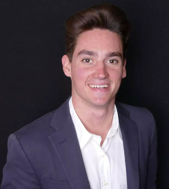 Agent photo