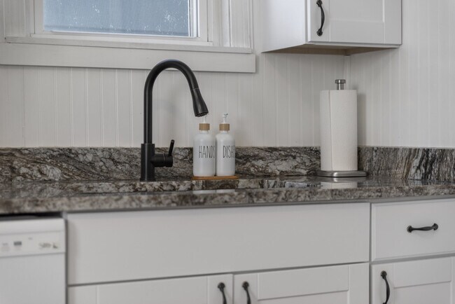 1322 W 69th St unit ID1061087P, Cleveland, OH 44102 - photo 7