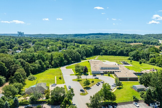 Thomas W. Mahan School  strives to partner with families to build a strong community.