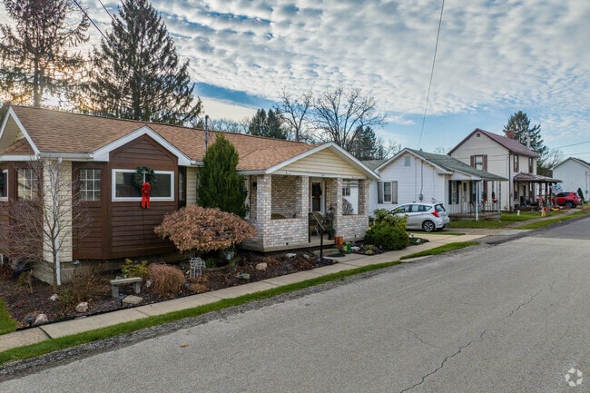 Homes in Midway sit on cozy, well-maintained lots.
