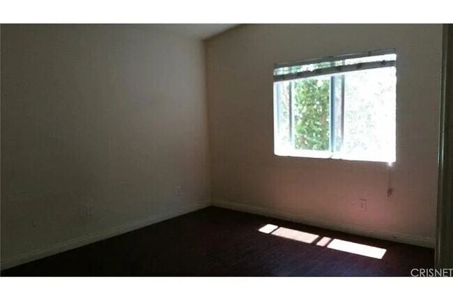 16716 Tim Ln, Van Nuys, CA 91406 - photo 6