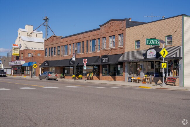 Downtown Glencoe offers a variety of retail options, from boutiques to floral shops.