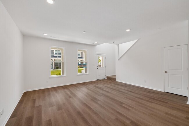 11825 Kentucky St, Crown Point, IN 46307 - photo 4