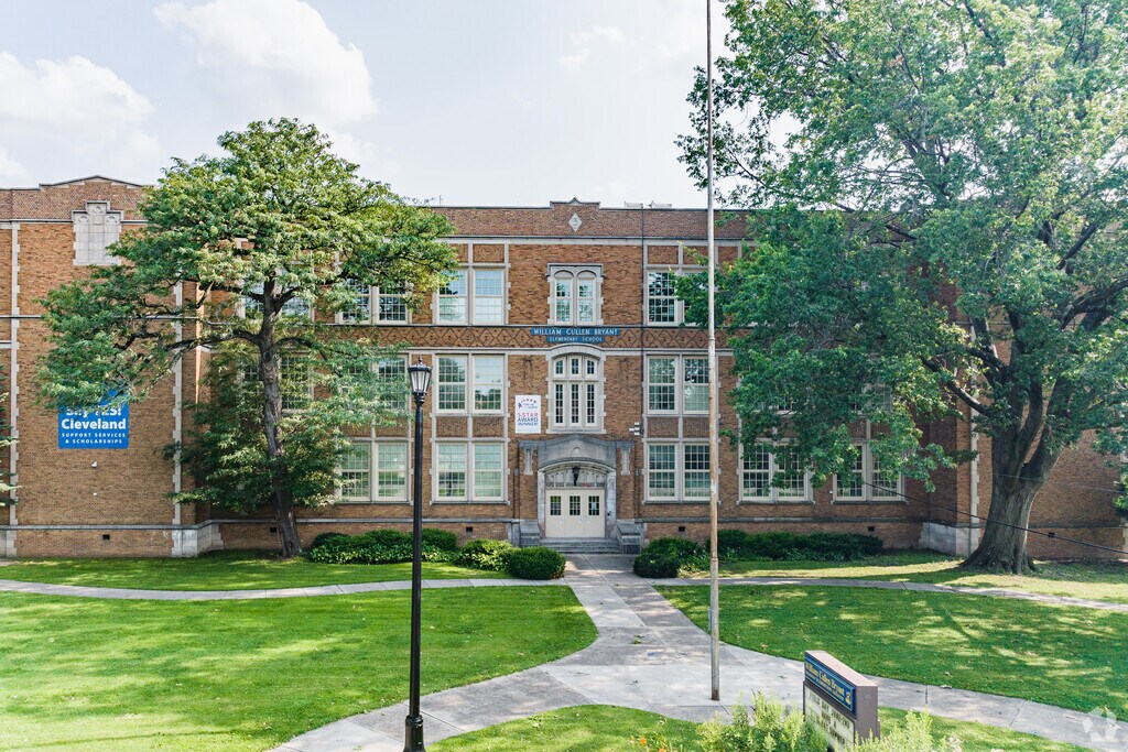 Kids from Old Brooklyn can attend William Cullen Bryant Elementary School.