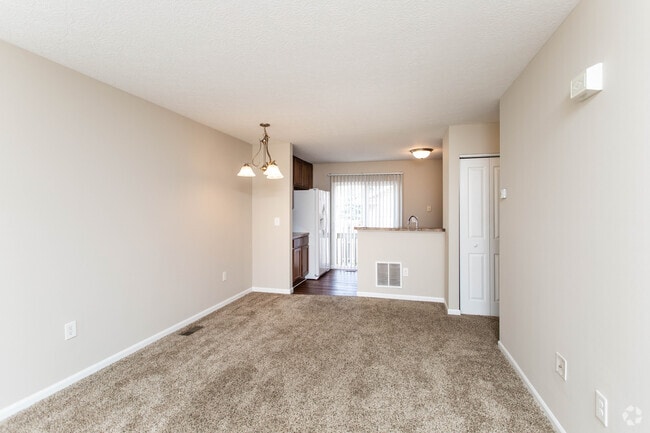 1BR, 1.5BA - 1,140 SF - Oxford