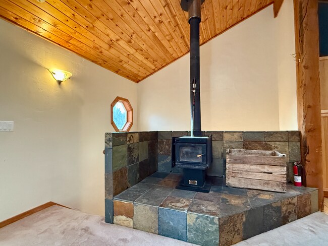 1611 N Fork Rd, Columbia Falls, MT 59912 - photo 6