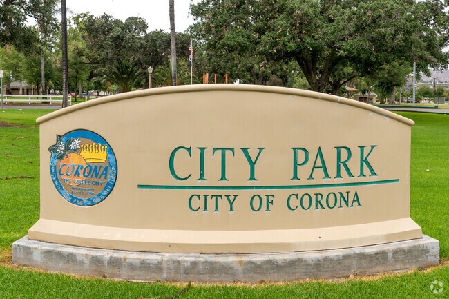 City Park is located in the neighborhood of Corona.