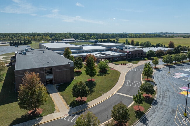 Genoa-Kingston High School offers extracurricular activities.